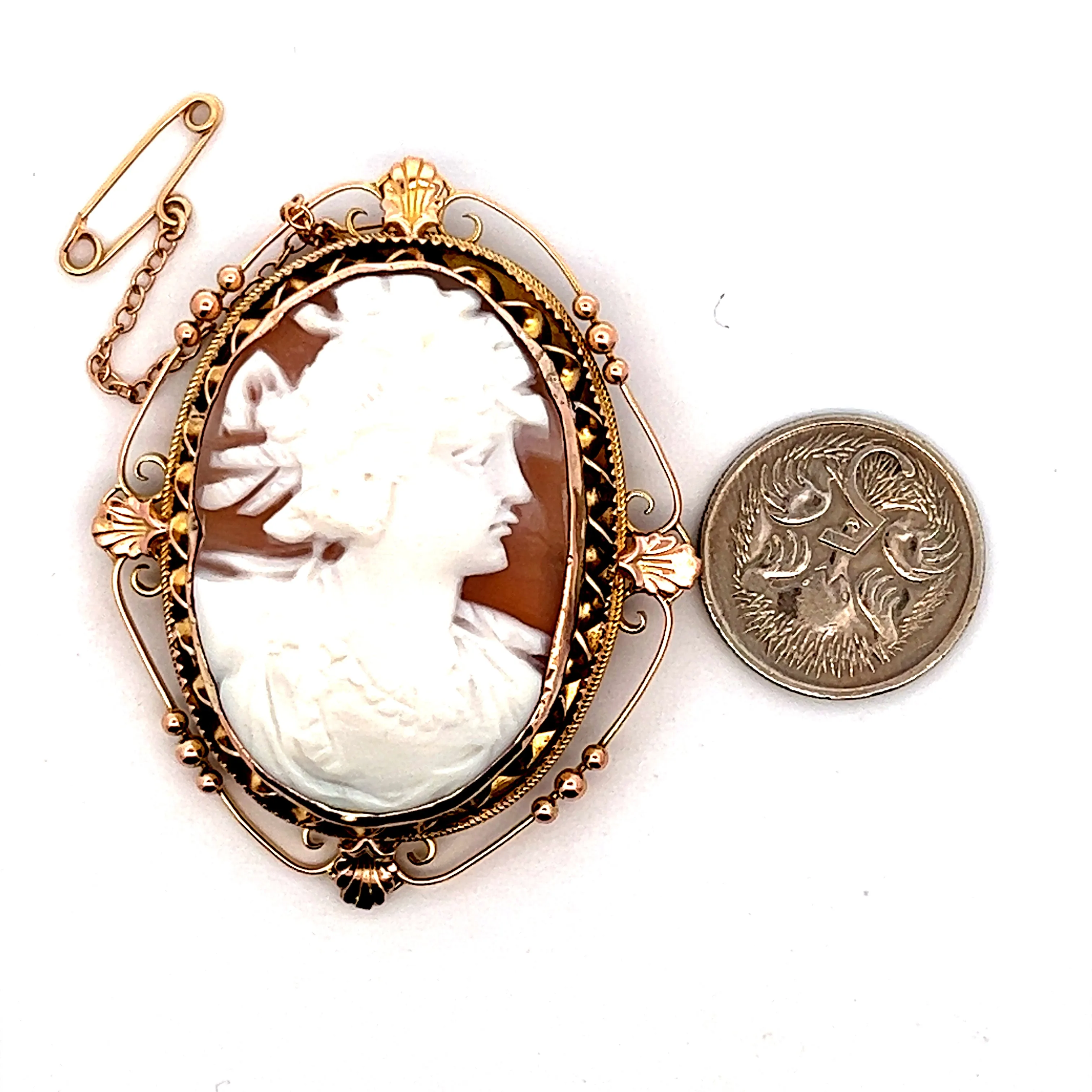 Cameo 9ct Yellow Gold Vintage Brooch