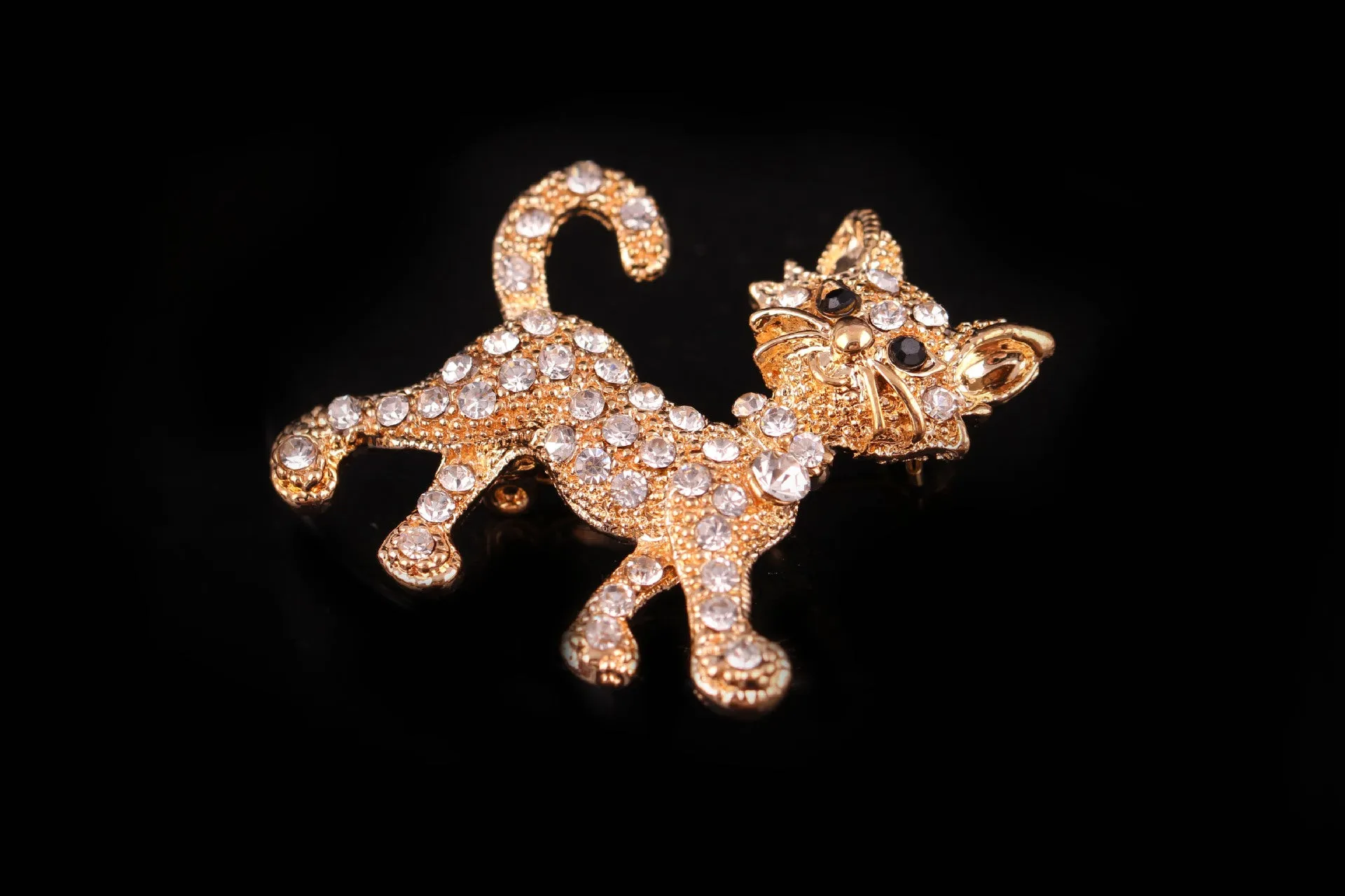 XSB022 - Retro Cat Brooch